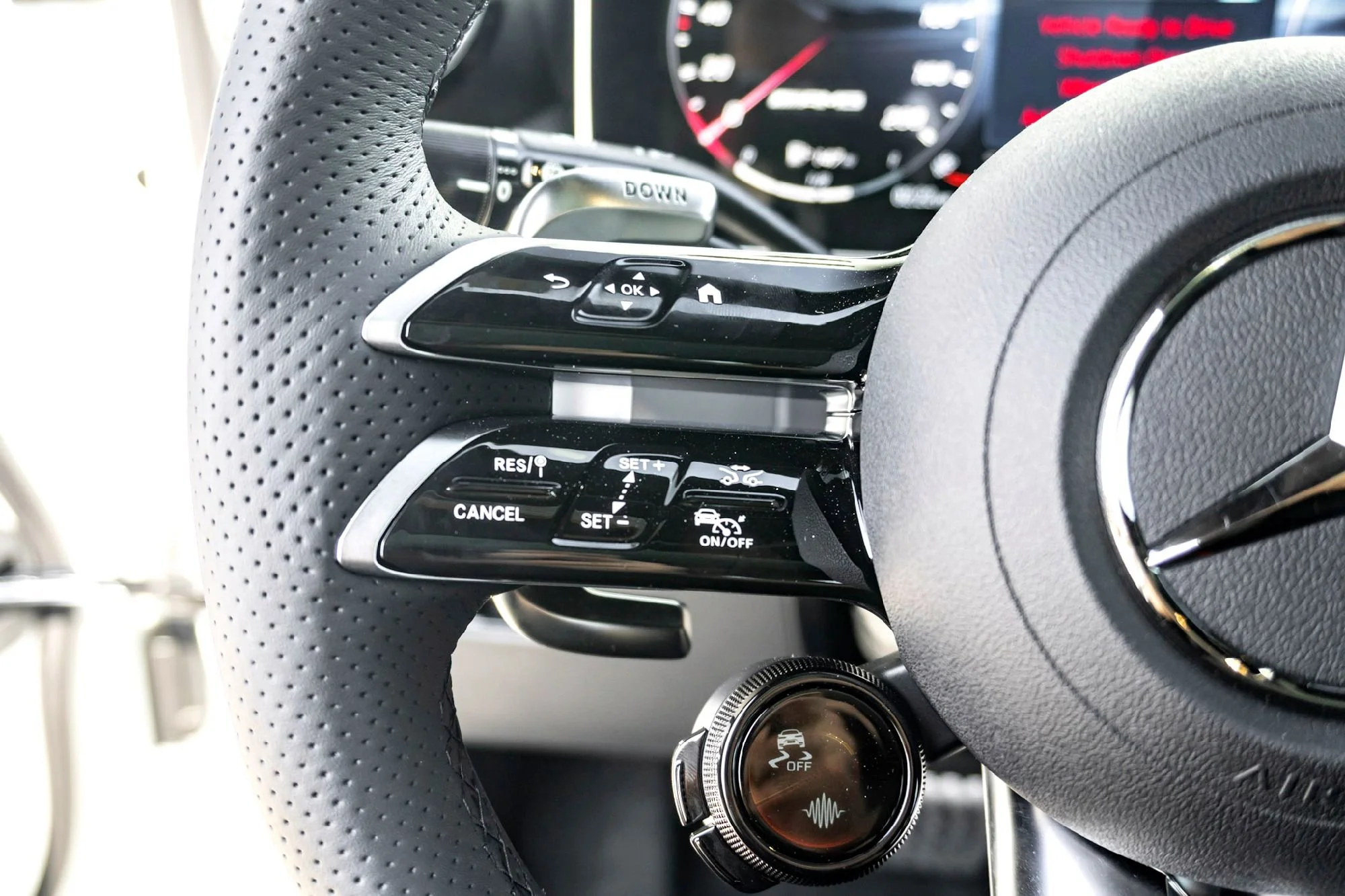 New 2025 Manufaktur Moon Mercedes-Benz AMG® GLC 63 S E Performance image 13