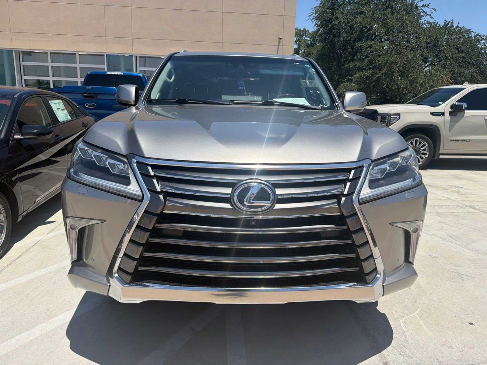 Used 2016 Atomic Silver Lexus 570 image 2