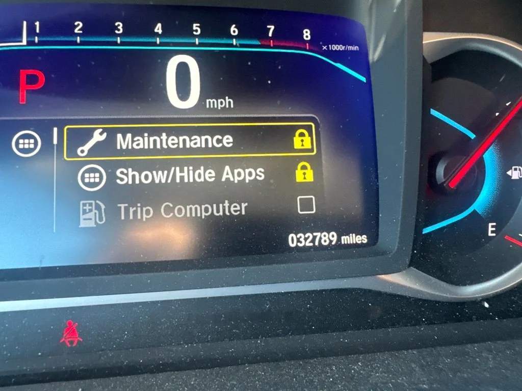 Used 2022 White Honda EX-L image 37