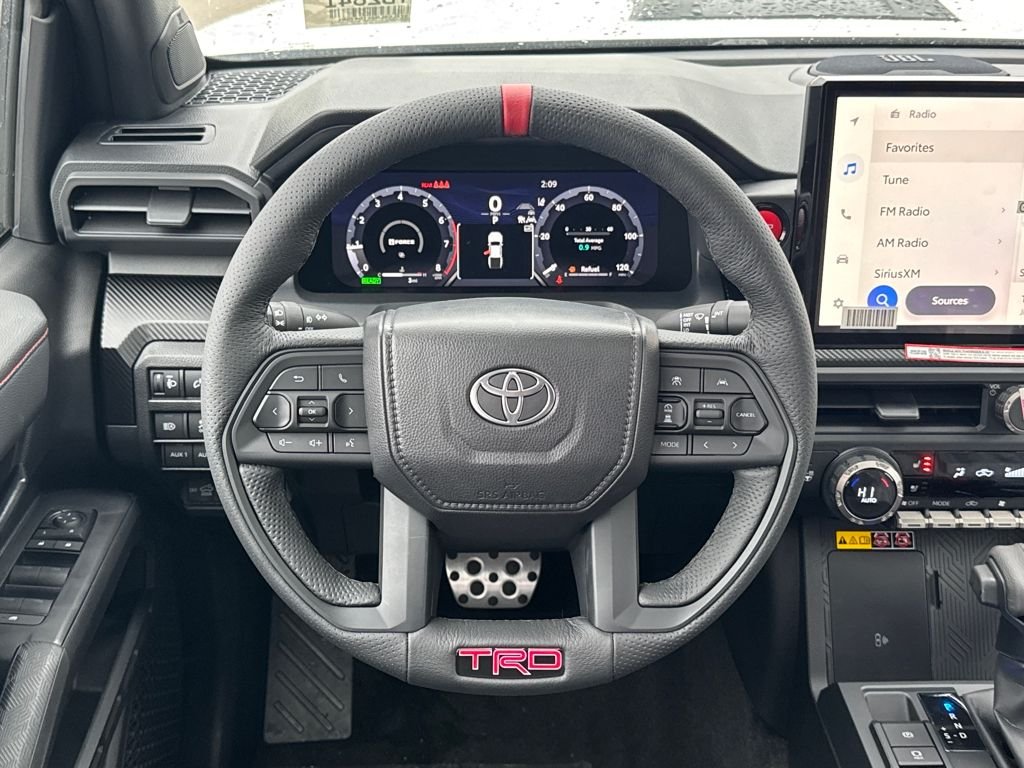 2025 Toyota Tacoma TRD Pro - Photo 14