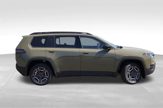 New 2026 41 Jeep Laredo image 2
