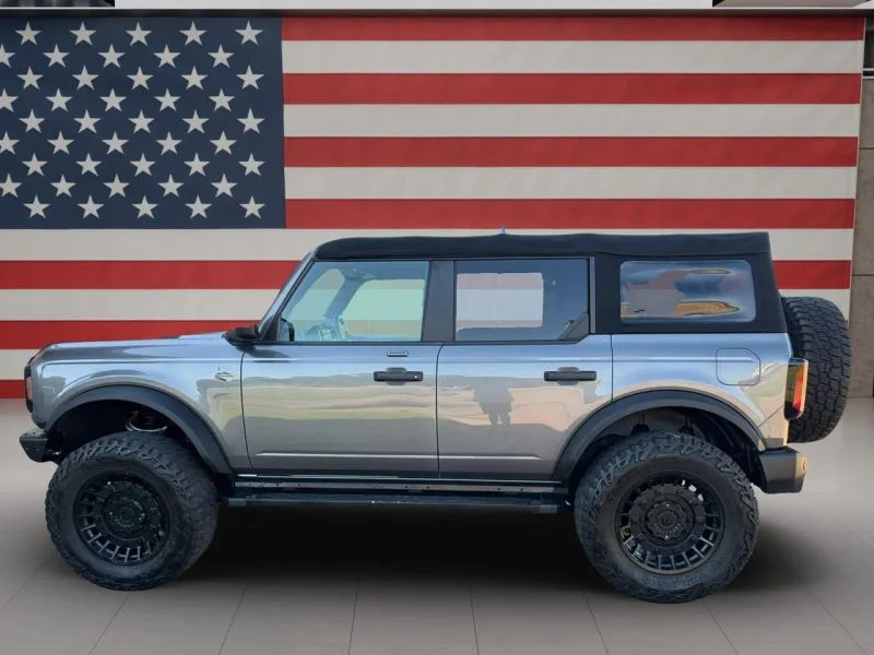 Used 2022 Gray Ford Wildtrak Sport Utility 4D image 2