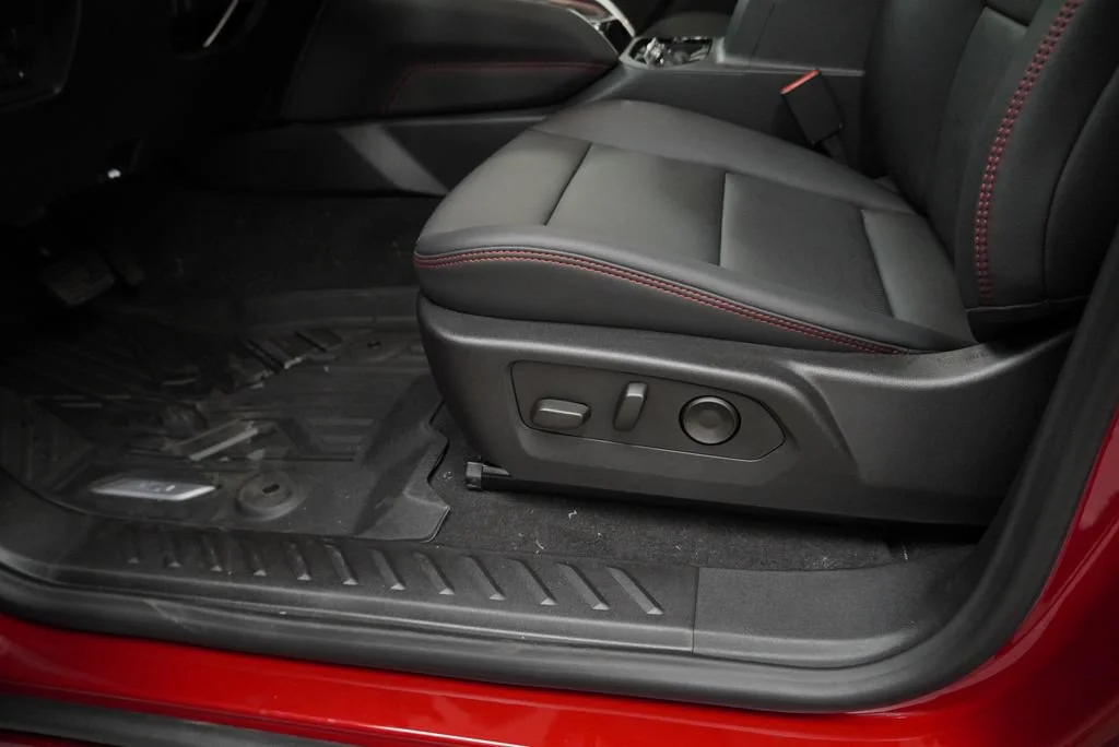 2026 Chevrolet Colorado Z71 - Photo 24