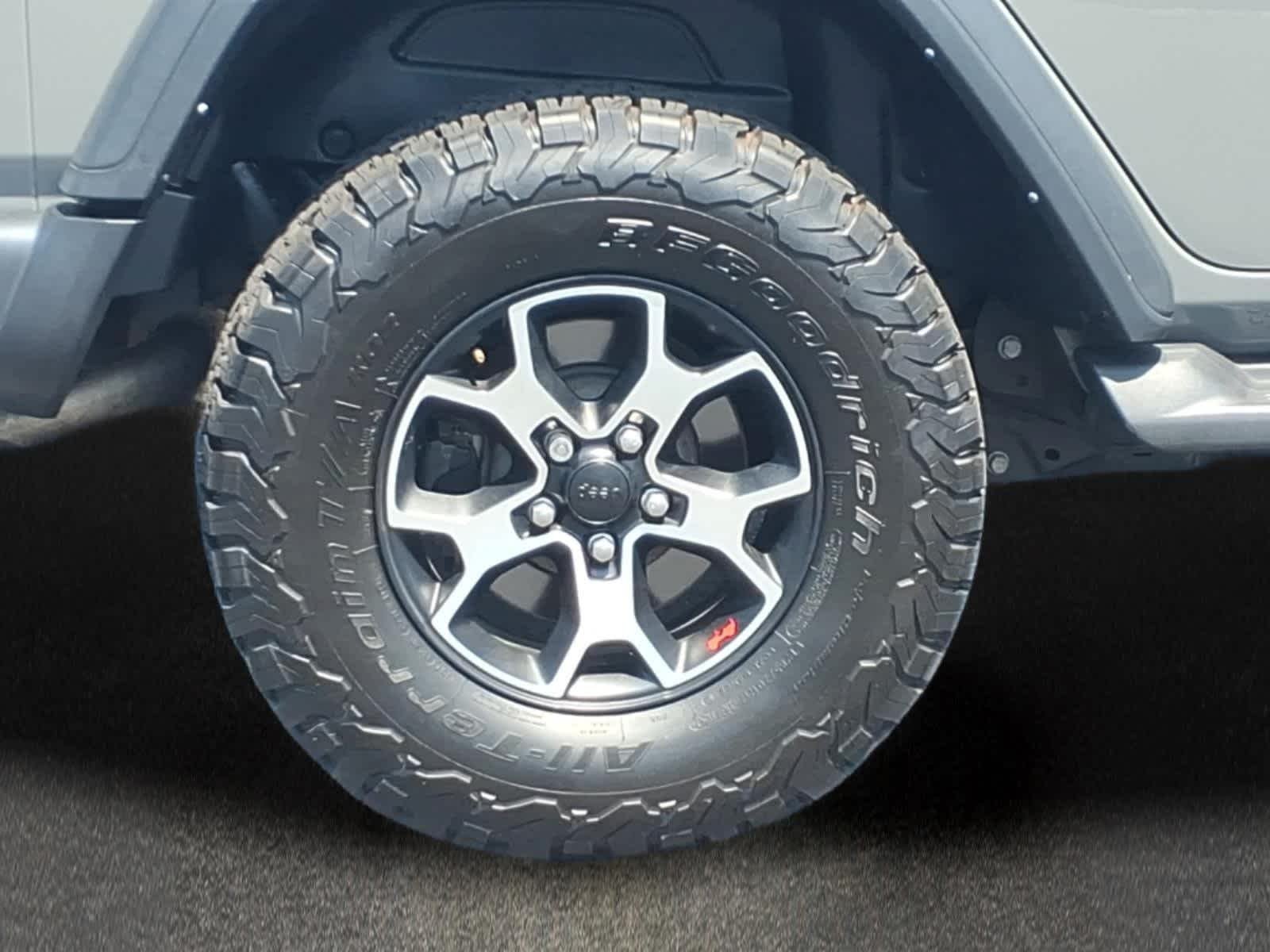 Used 2021 Sting-Gray Clearcoat Jeep Unlimited Rubicon image 3