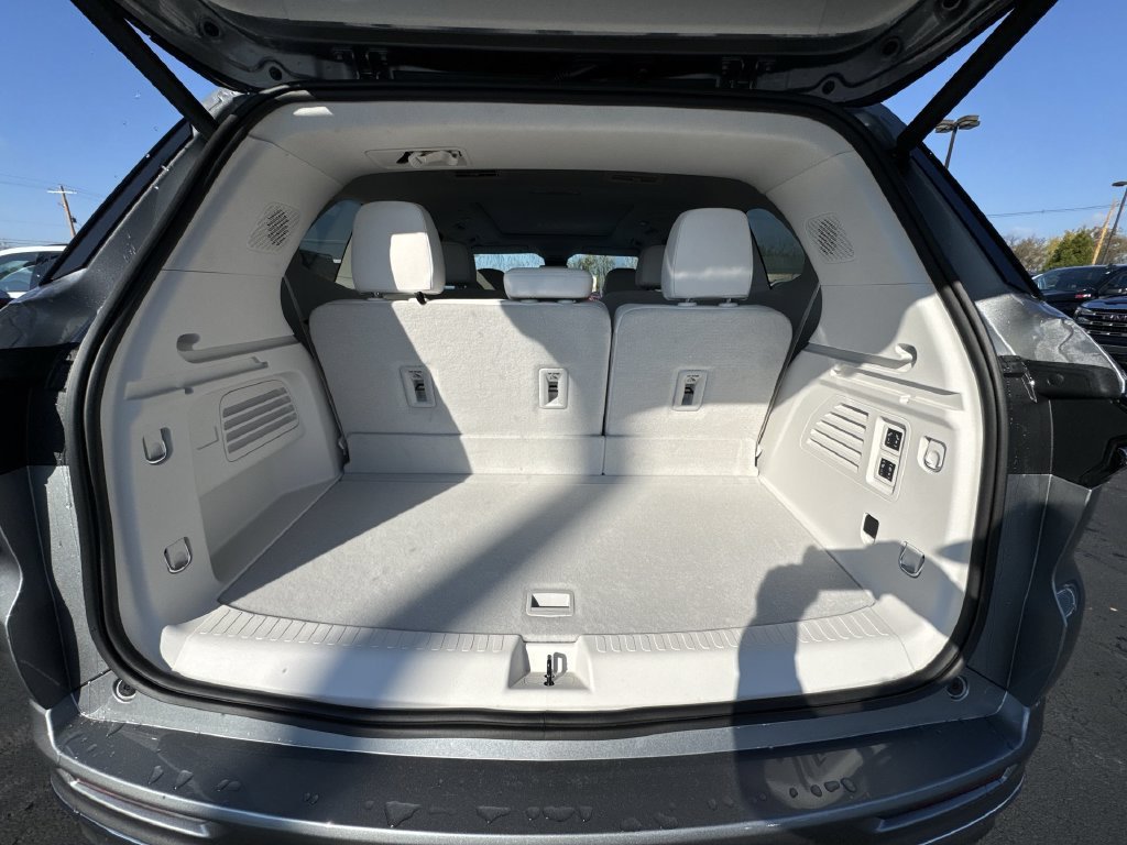 New 2026 Moonstone Gray Metallic Buick Avenir image 25