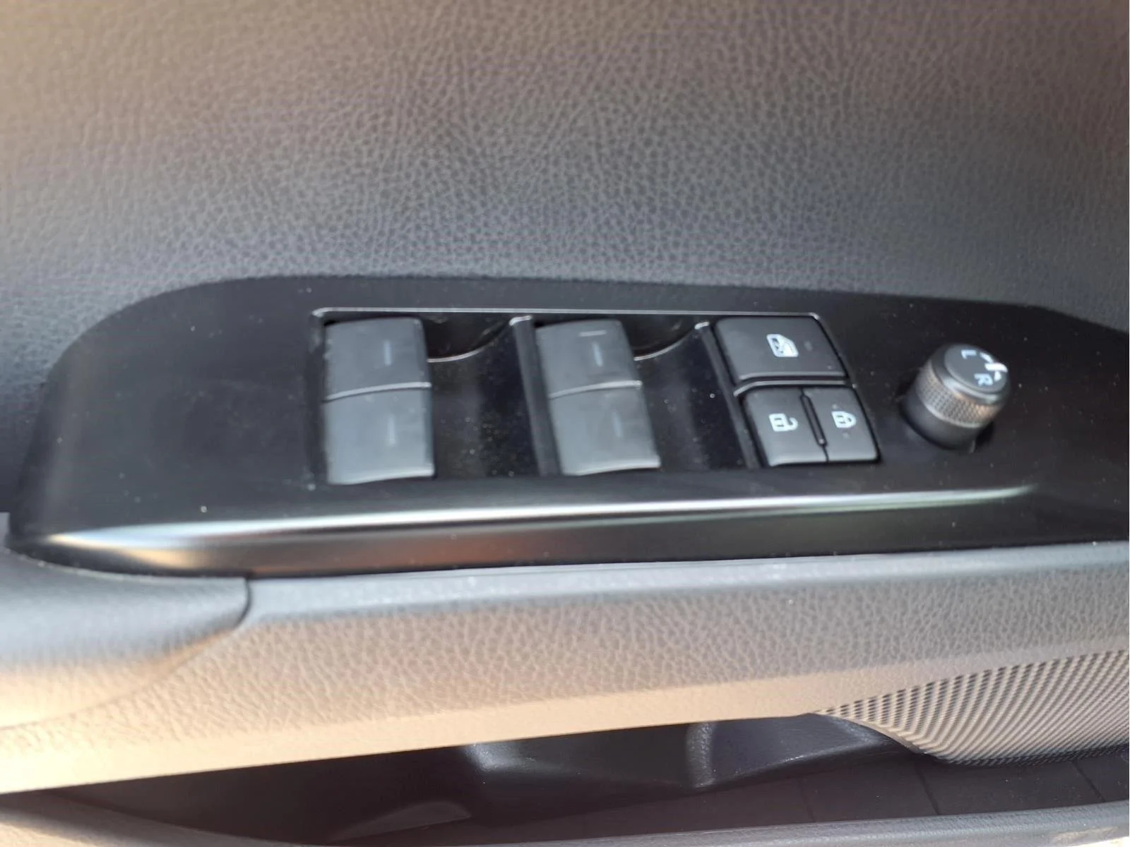 Used 2026 Reservoir Blue TOYOTA SE AWD image 17