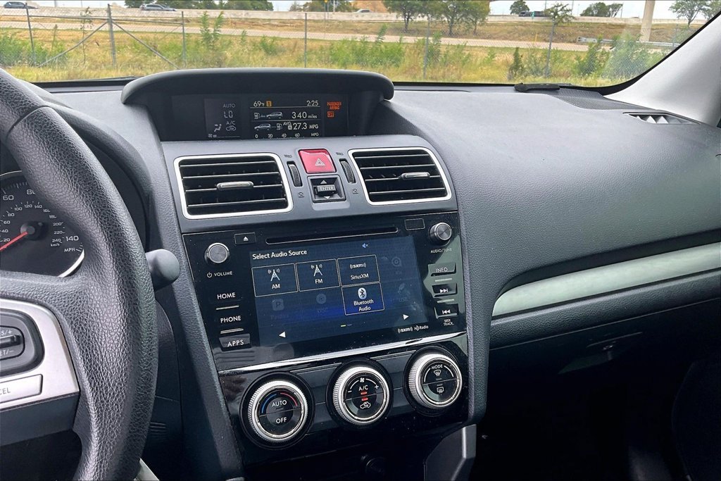 Used 2018 Black Subaru 2.5i Premium image 15
