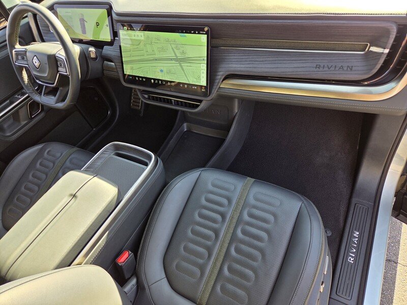 Used 2024  Rivian Adventure image 24
