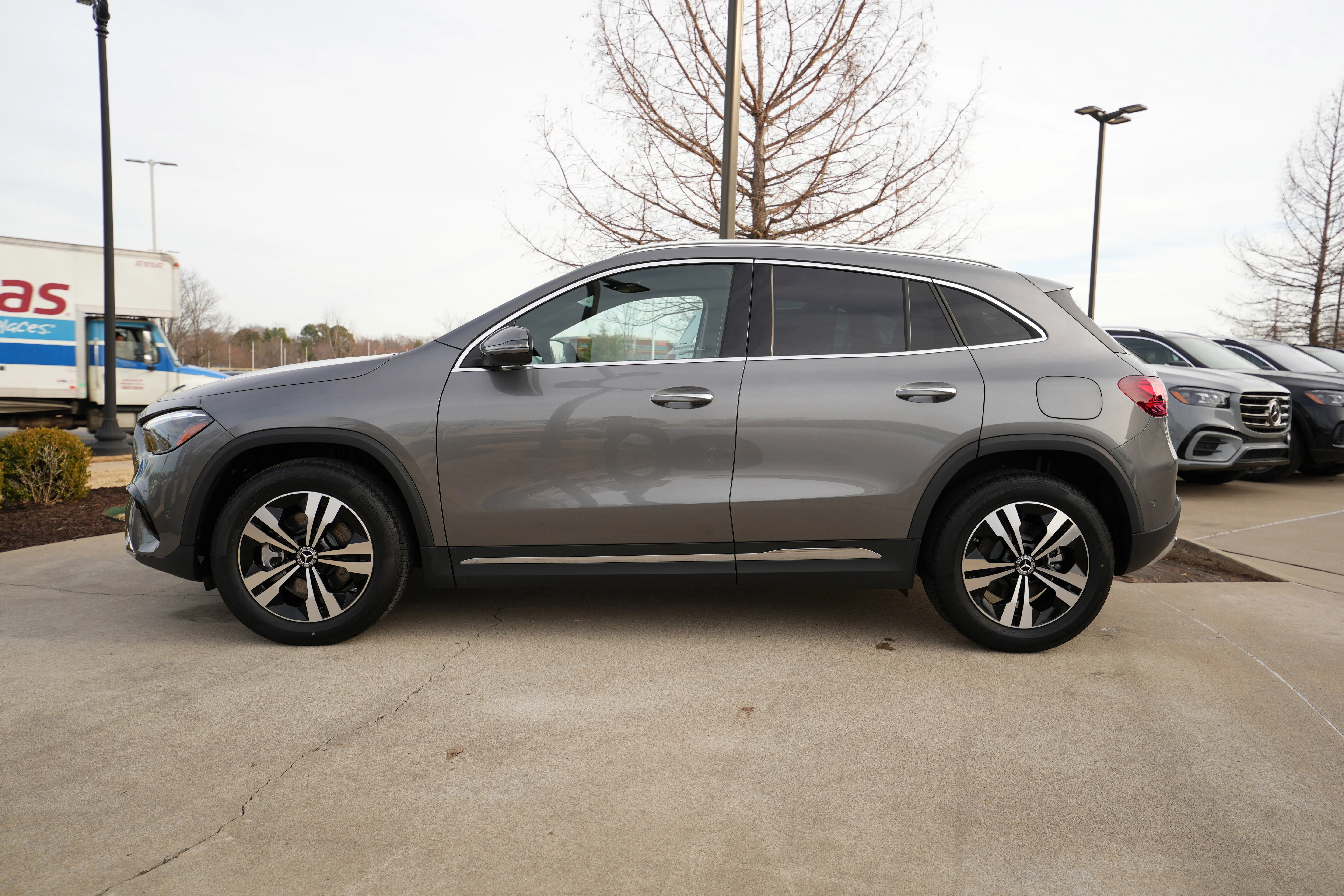 Used 2026 Gray Mercedes-Benz GLA 250 image 4