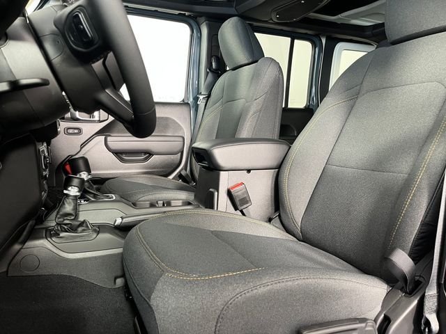 New 2026 Anvil Clear-Coat Exterior Paint Jeep Sport S image 6