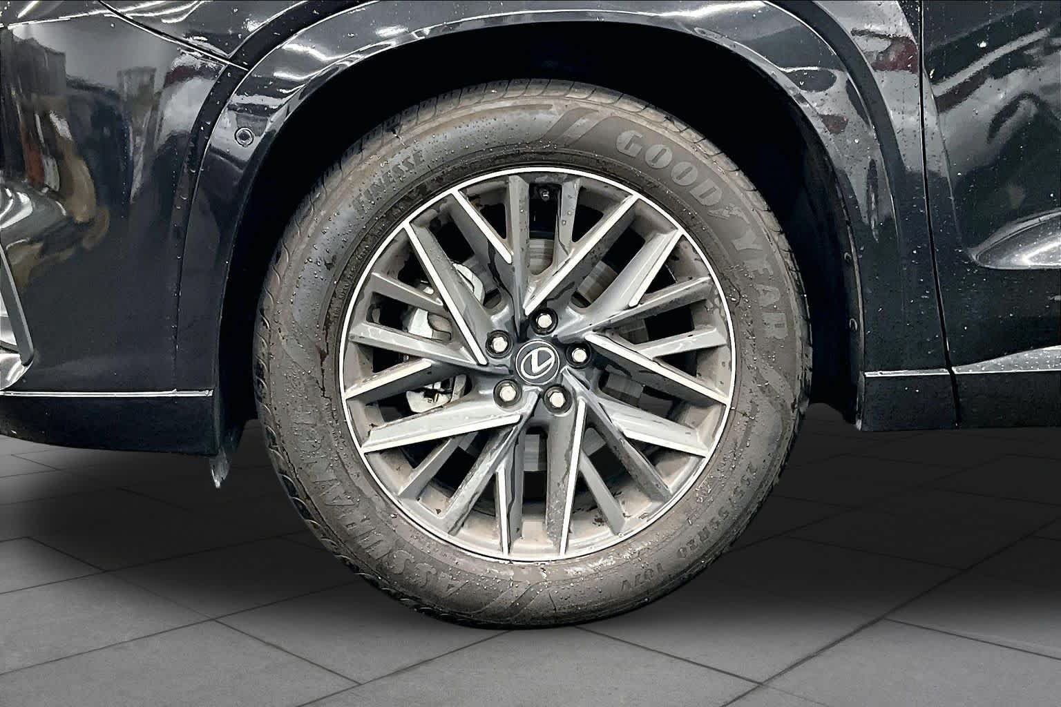 Certified Used 2025 Caviar Lexus Premium image 10