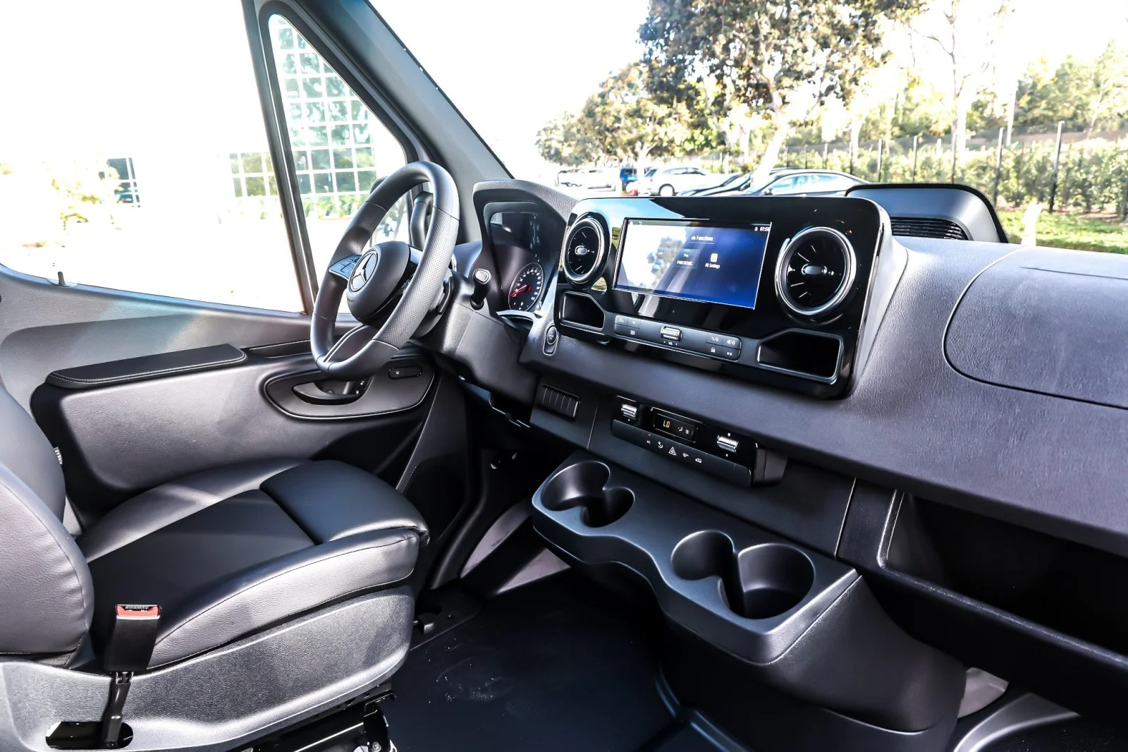 New 2026 Arctic White Mercedes-Benz  image 9