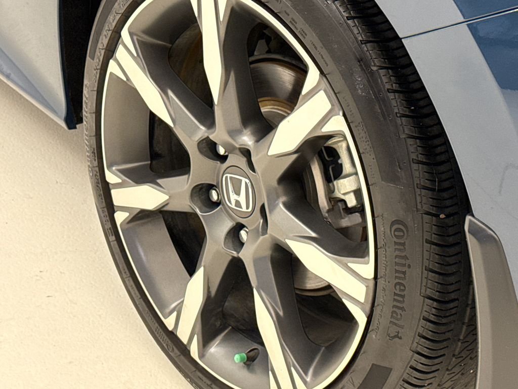 2025 Honda Civic Sport Touring - Photo 11