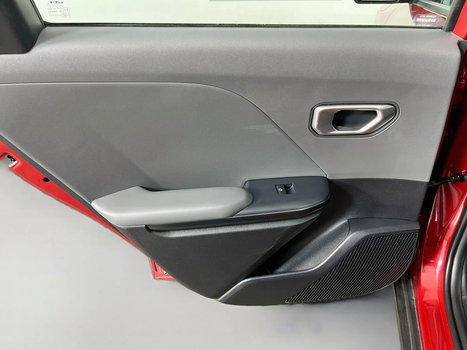 Used 2025 Red Kia LXS image 23