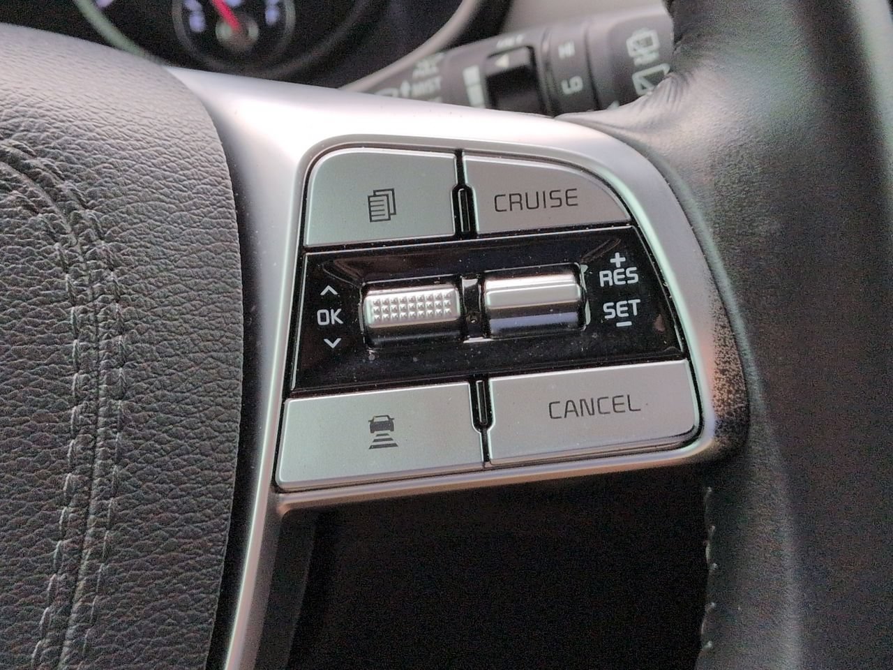 Certified Used 2022 Dark Moss Kia S image 31