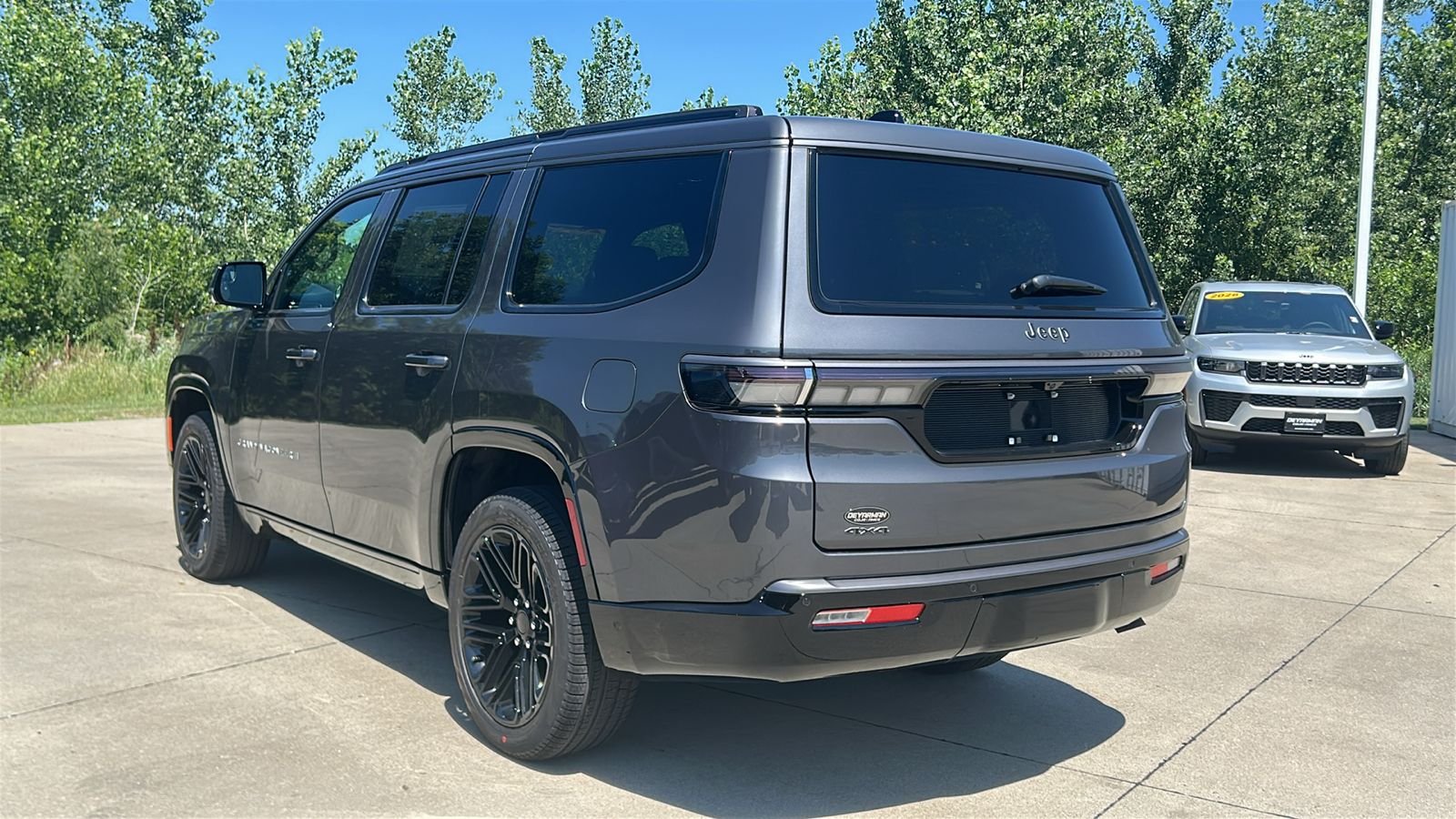 New 2026 Baltic Gray Metallic Clearcoat Jeep Limited Reserve image 6