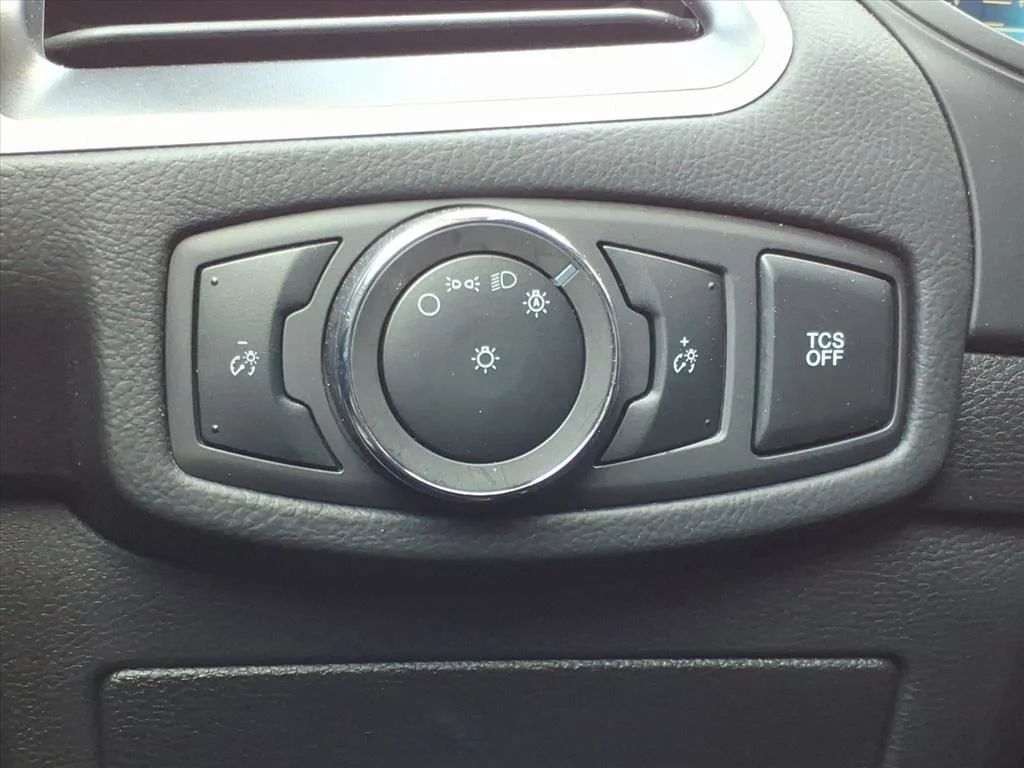 Used 2024 White Ford SEL image 17