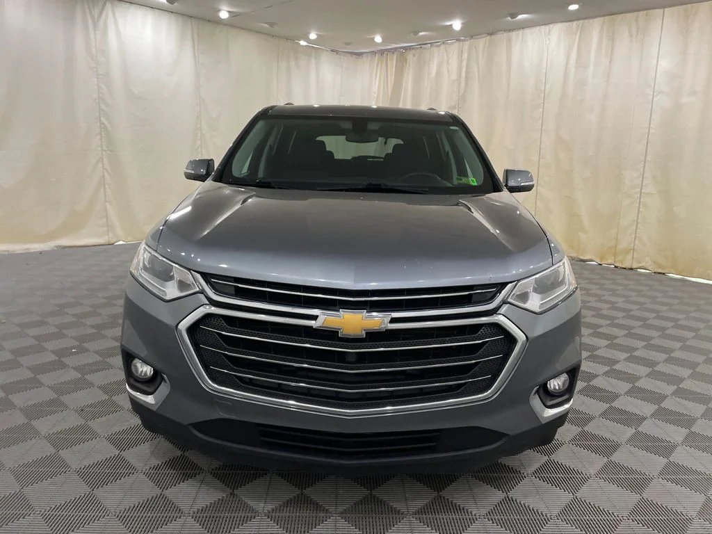 Used 2018 Chevrolet Traverse 1LT with VIN 1GNEVGKW1JJ118210 for sale in Clarksburg, WV