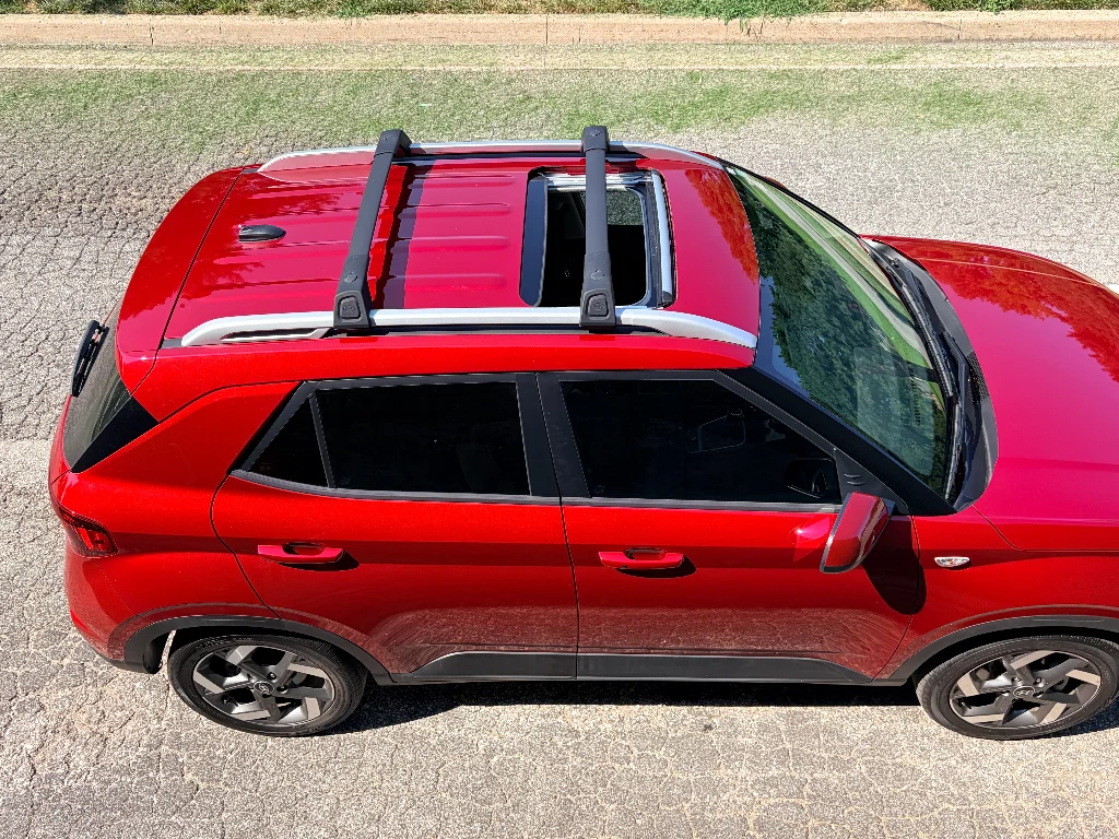 Used 2025 Ultimate Red Hyundai SEL image 9