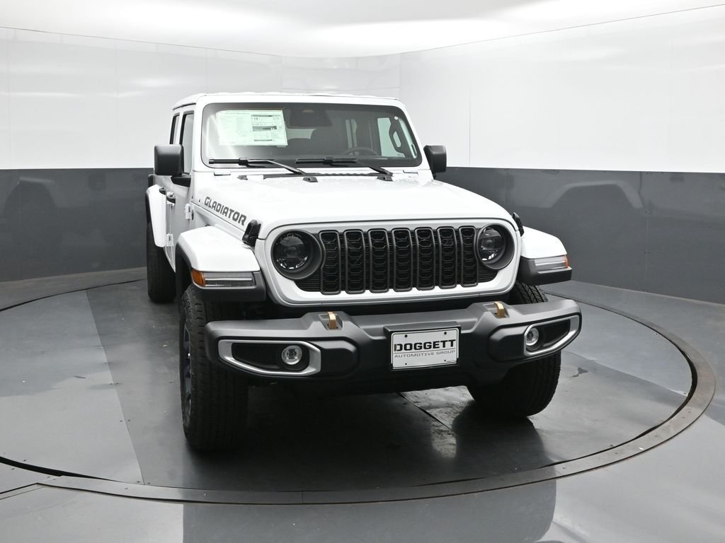 New 2026 Bright White Clearcoat Jeep 85th Anniversary Edition image 17