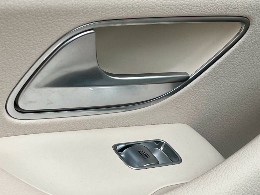Certified Used 2024  Mercedes-Benz GLE 350 image 33
