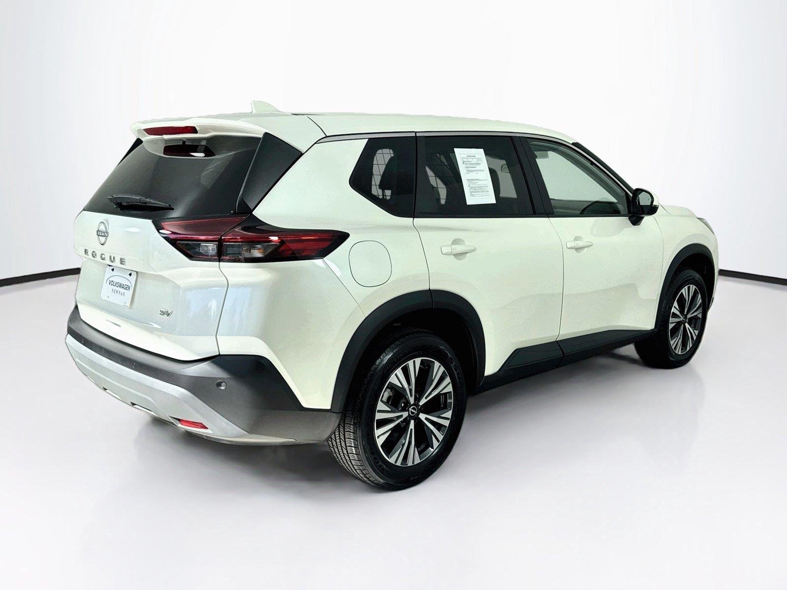 Used 2022 Pearl White Tricoat Nissan SV image 2