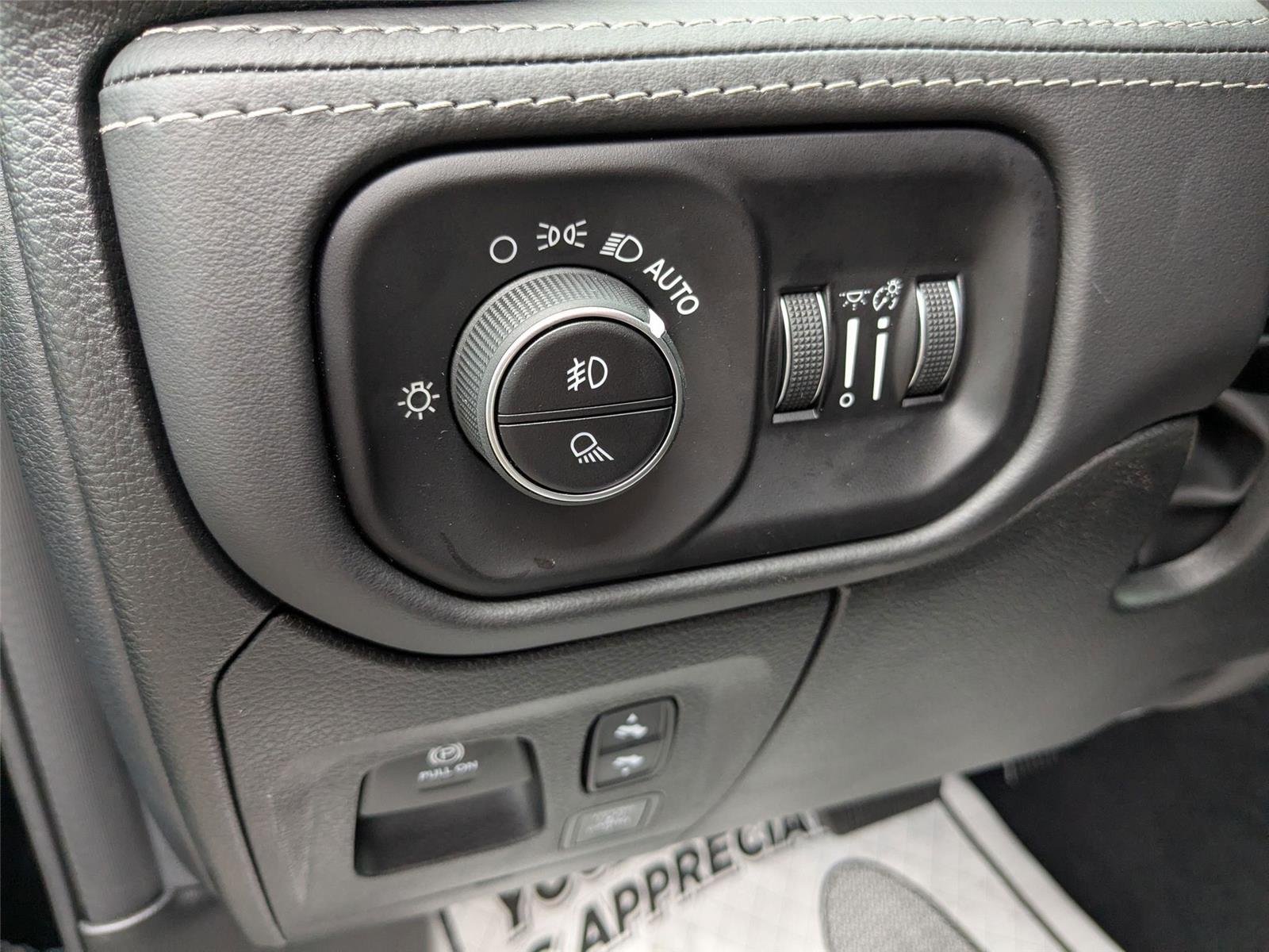 2026 RAM 1500 Limited - Photo 15