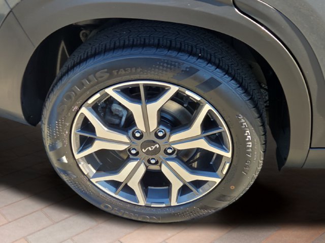 Certified Used 2022 Gray Kia EX image 5