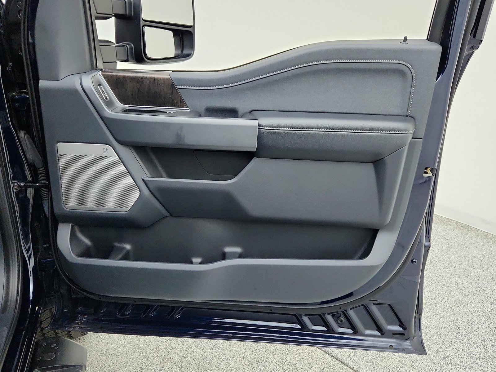 Used 2023 ANTIMATTER BLUE Ford LARIAT image 30