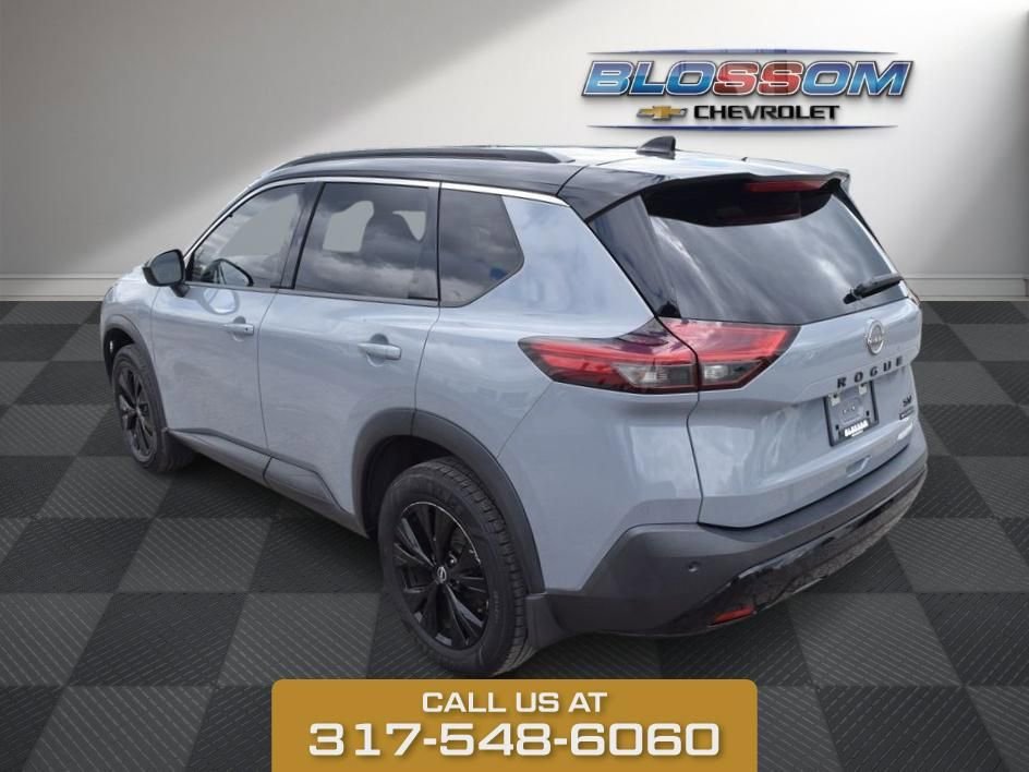 Used 2023 Boulder Gray Pear Nissan SV image 5