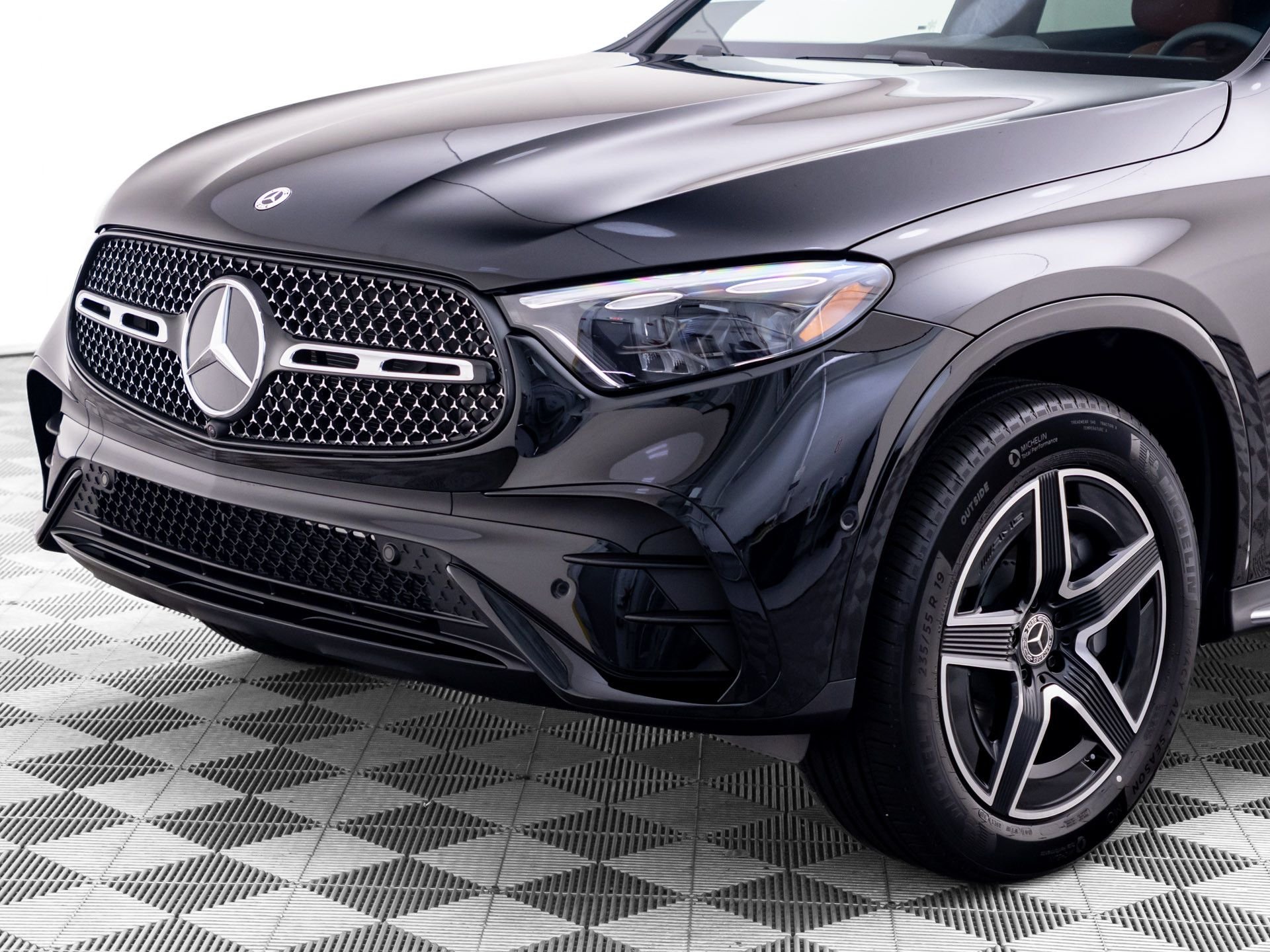 New 2027 Black Mercedes-Benz GLC 300 image 37