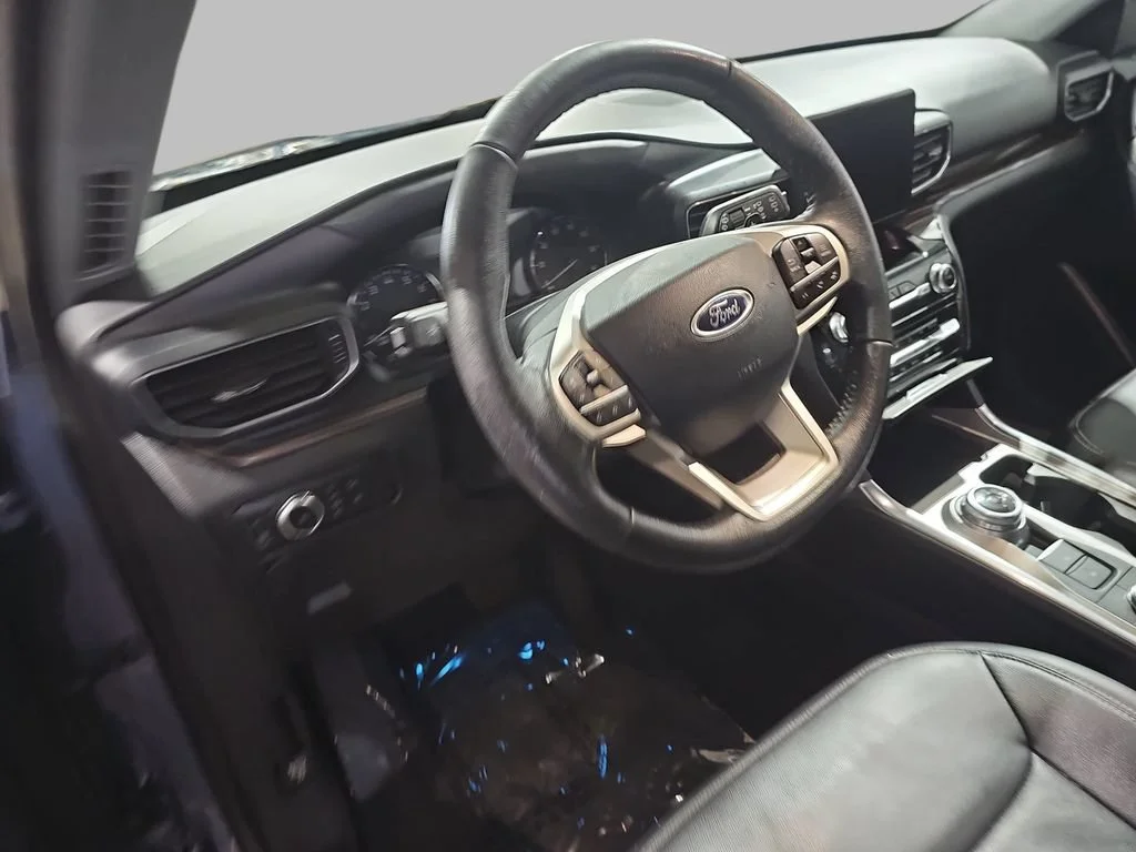 Used 2021 Blue Ford Limited image 22