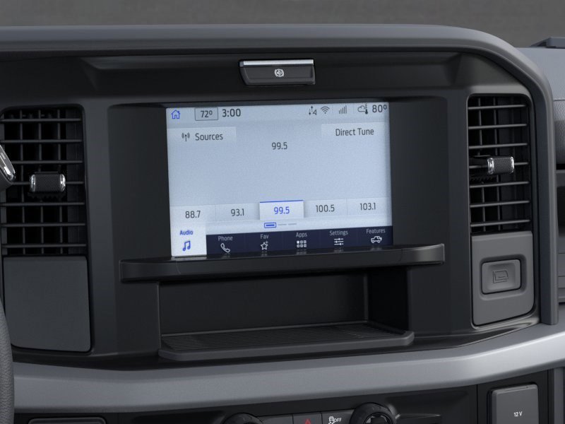 New 2026 Oxford White Ford XLT image 15