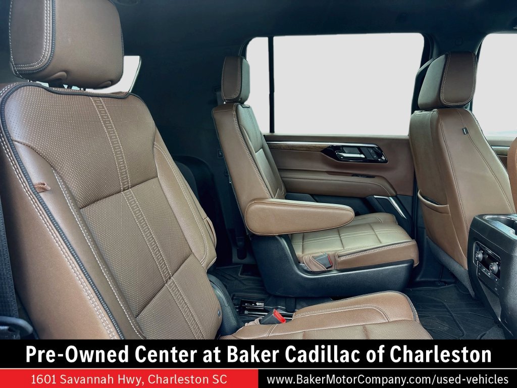 Used 2025 Black Chevrolet High Country image 30