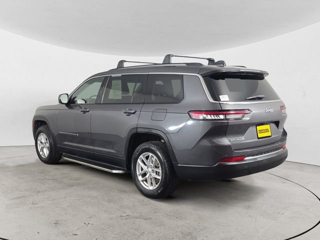 Used 2022 Gray Jeep Laredo image 7