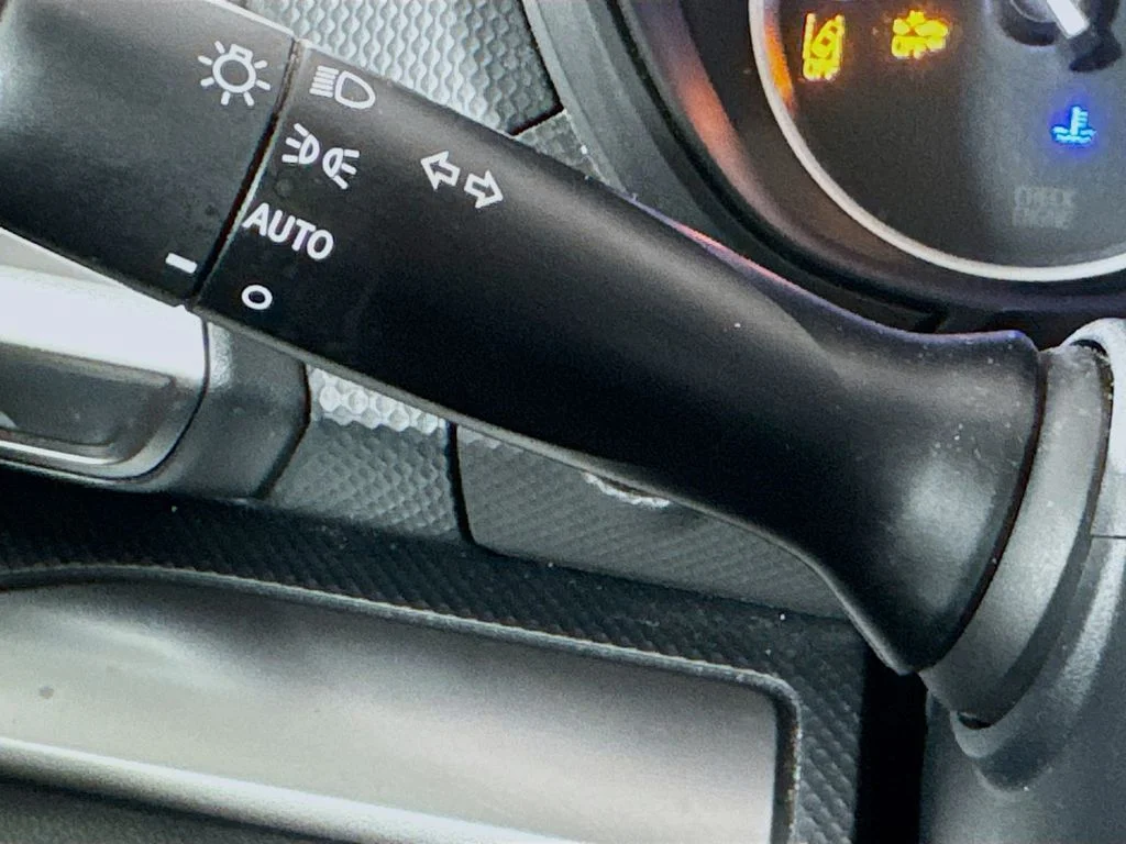 Used 2019 Green Subaru Premium image 12