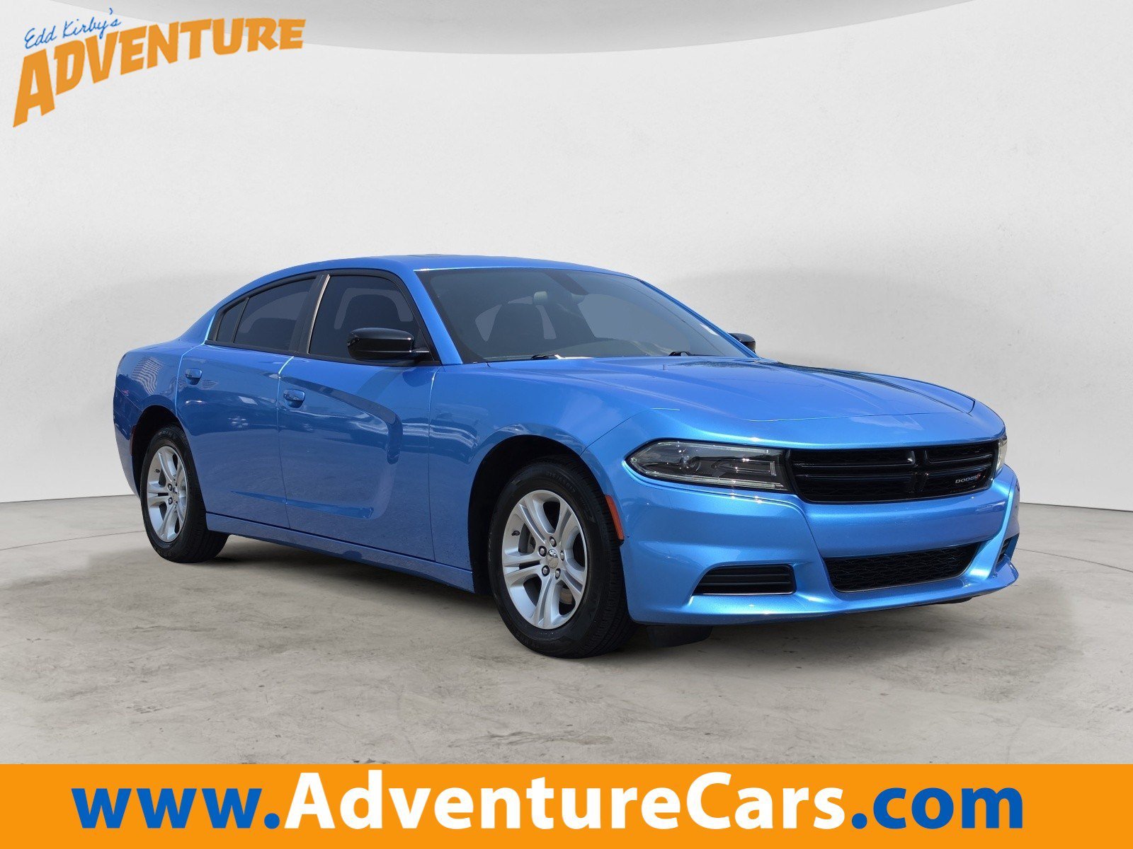 Used 2023 B5 Blue Pearlcoat Dodge SXT image 1