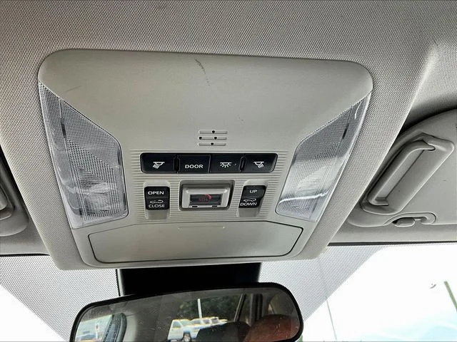 Used 2020 Blue Toyota XLE image 17