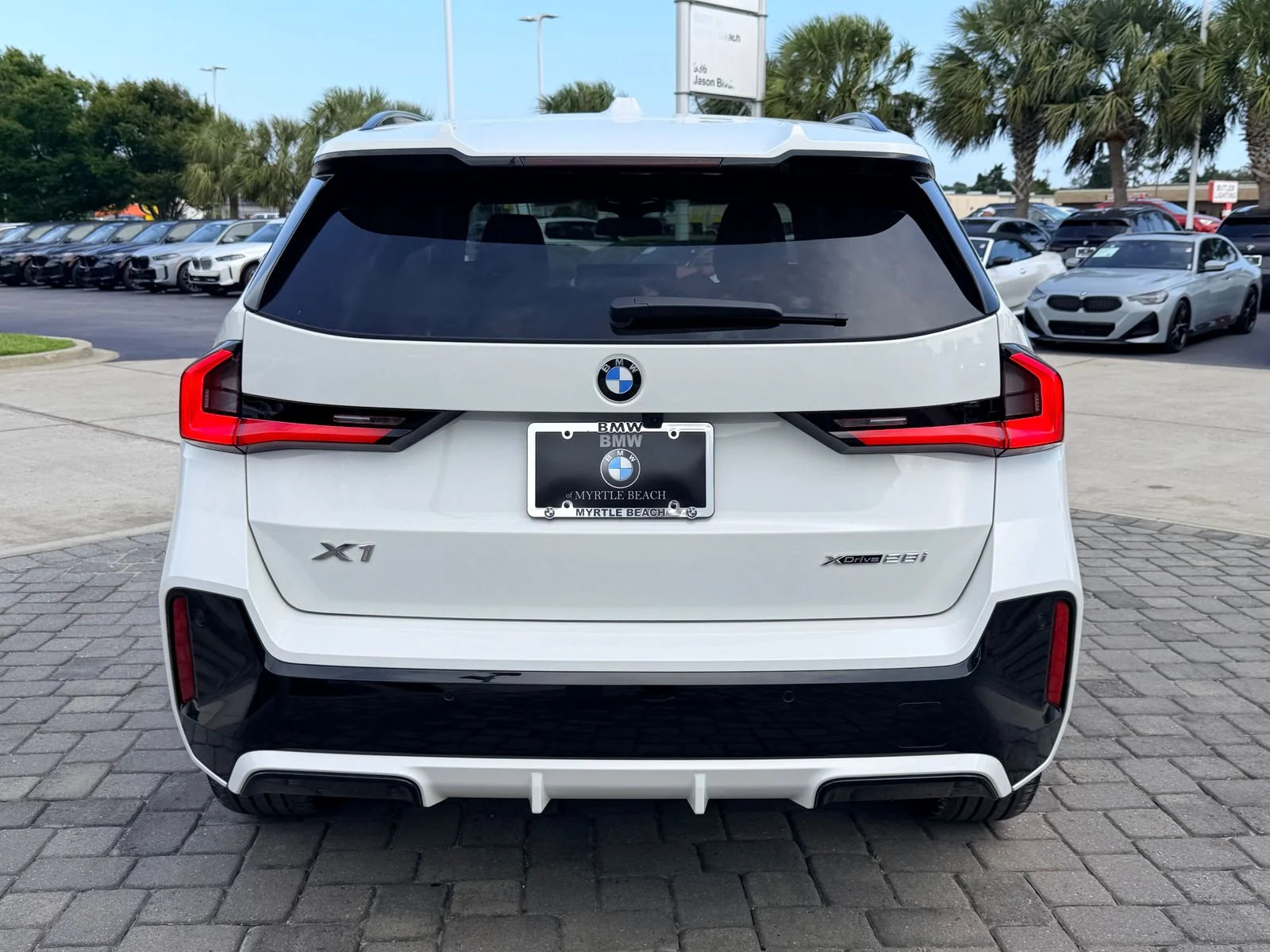 New 2026 Alpine White BMW xDrive28i image 10