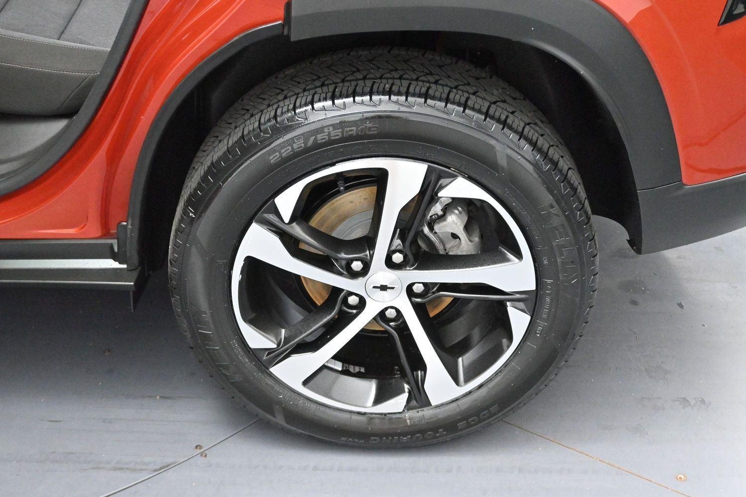 Used 2024 Cayenne Orange Metallic Chevrolet 1RS image 29