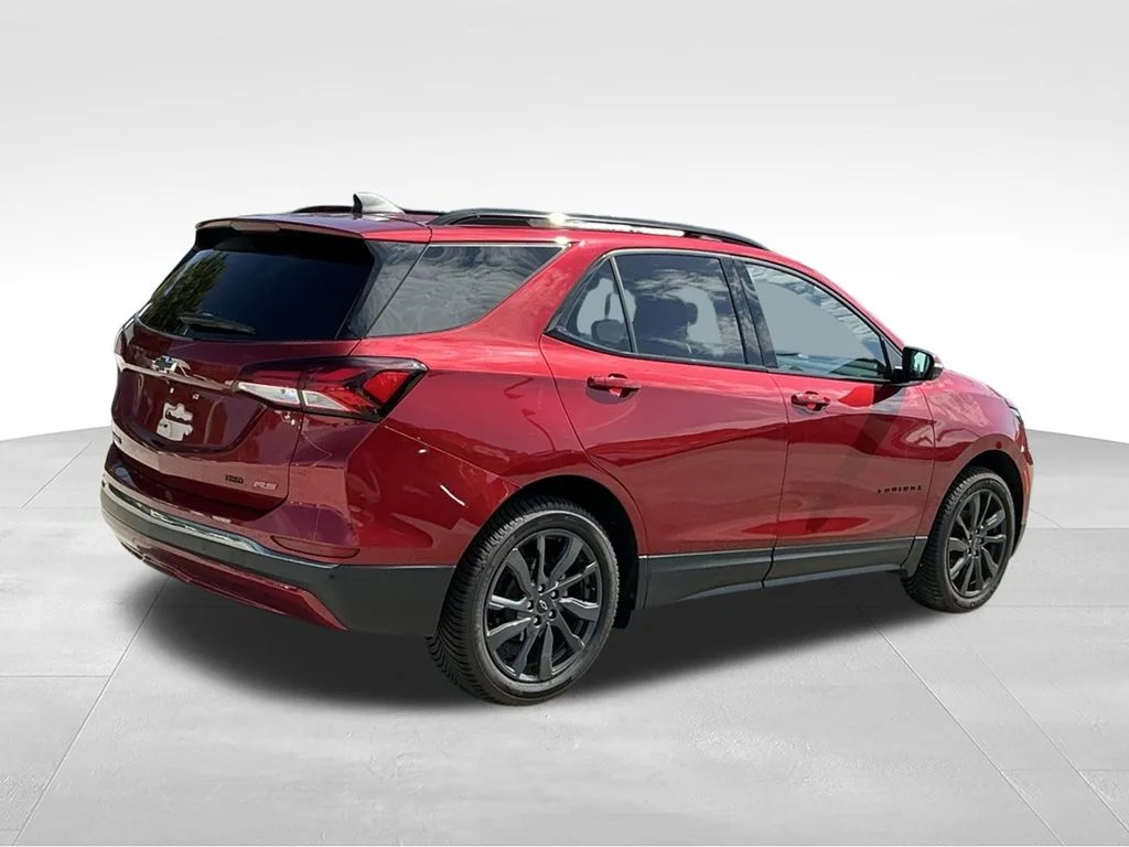 Used 2023 Red Chevrolet RS image 11
