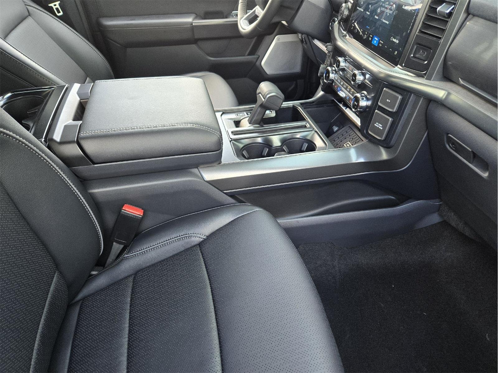 New 2026 Carbonized Gray Metallic FORD Lariat® image 9