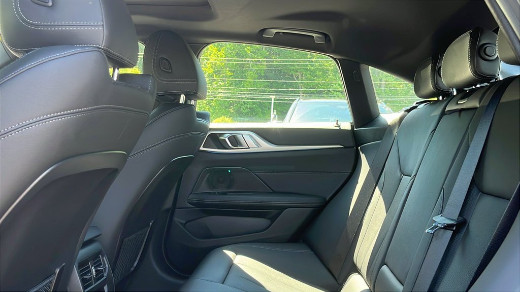 Used 2023 Jet Black BMW eDrive35 image 21