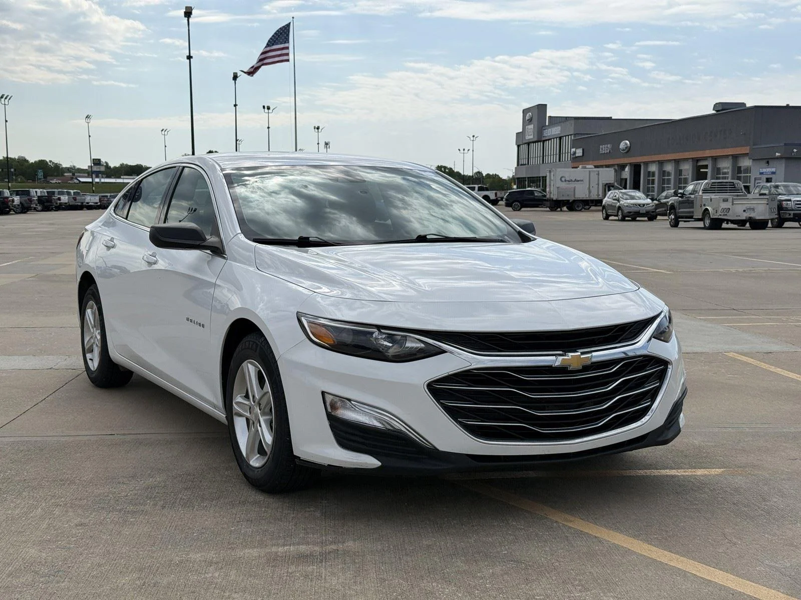 Used 2023 Chevrolet Malibu 1FL with VIN 1G1ZC5ST9PF111729 for sale in Kansas City