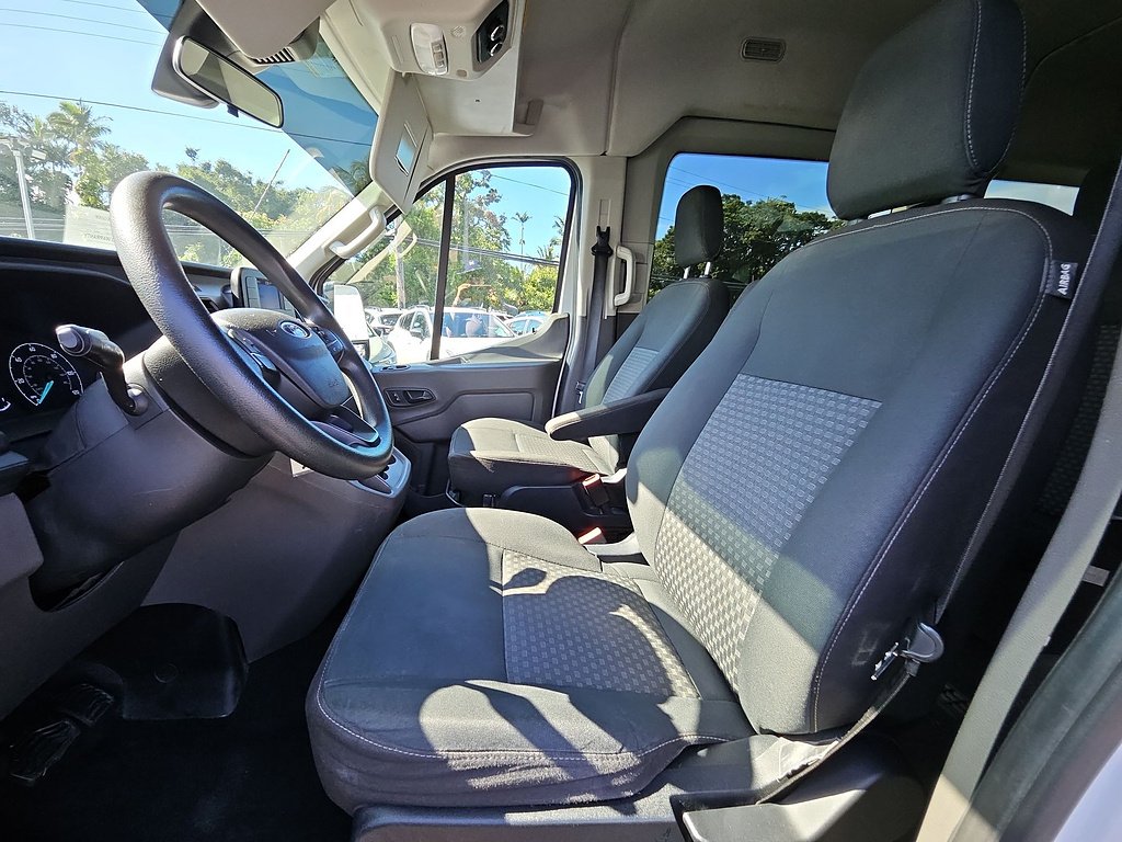 Used 2020 Oxford White Ford 350 XLT image 26