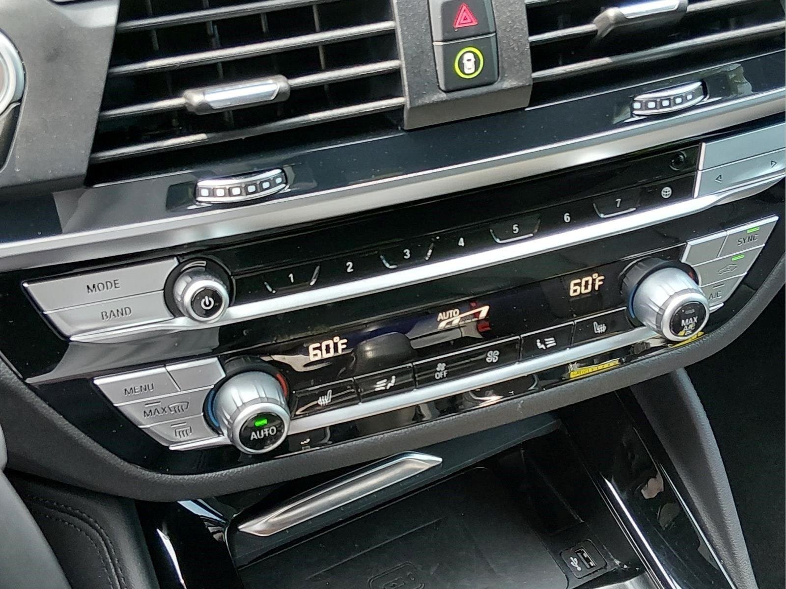 Used 2021 Black Sapphire Metallic BMW xDrive30i image 26