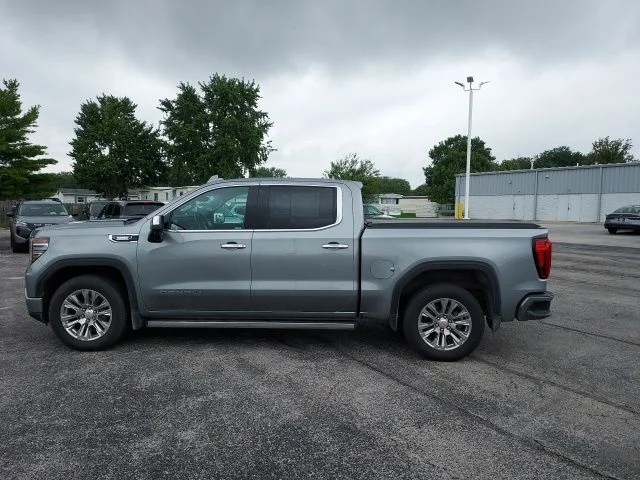 Used 2023 Silver GMC Denali image 4