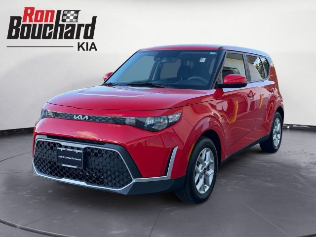 Used 2024 Red Kia LX image 5
