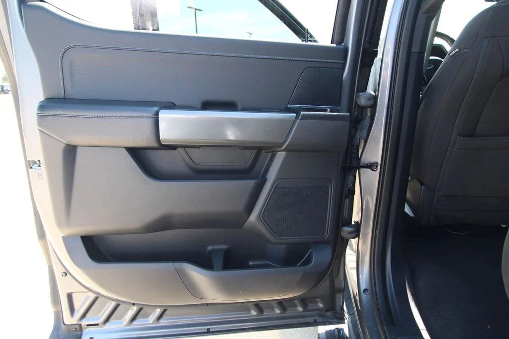 Used 2023  Ford XLT image 41