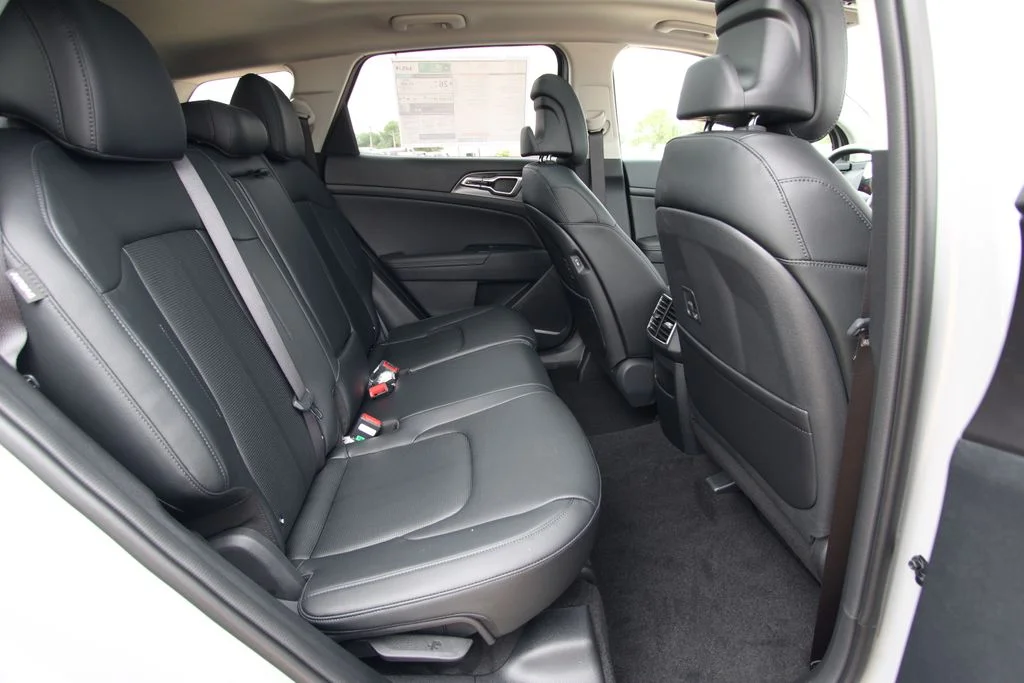 New 2026 Gray Kia EX image 9